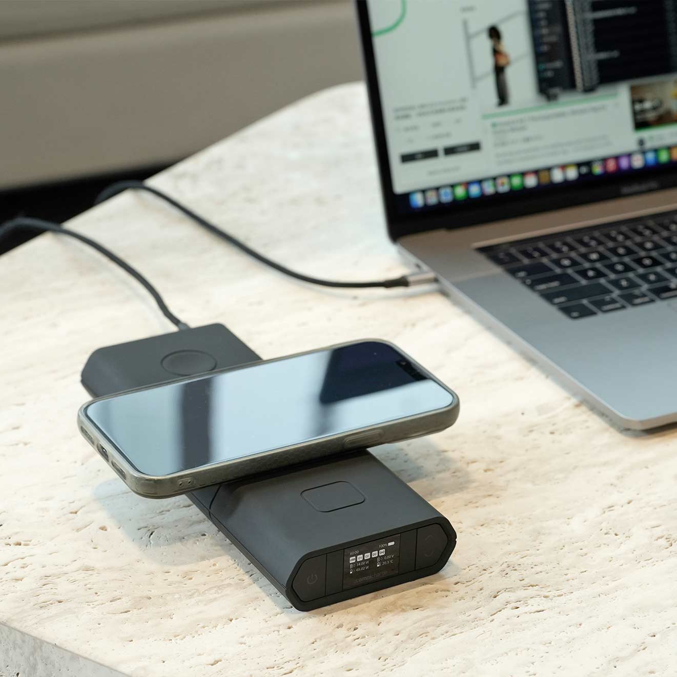 Omnicharge オムニチャージ 高出力 高速充電 ポータブル充電器 Portable Laptop Charger | Omni 20+ Power Bank | Omnicharge